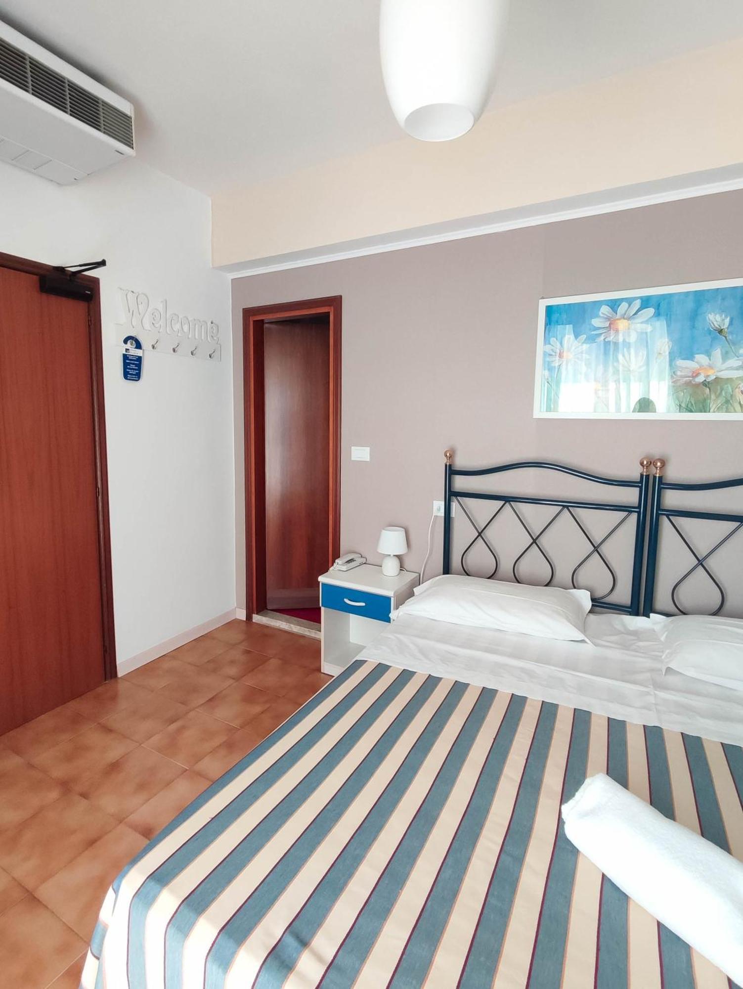Hotel Riviera Lido di Jesolo Exterior foto