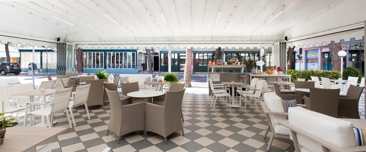 Hotel Riviera Lido di Jesolo Exterior foto